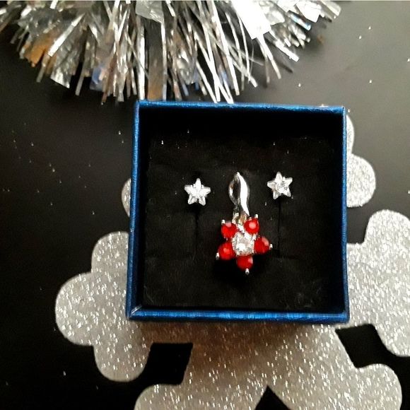 Jewelry - 18kt White GF Topaz Pendant w/Studs